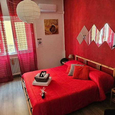 Testa O Croce Casa Vacanze มาเตรา ภายนอก รูปภาพ