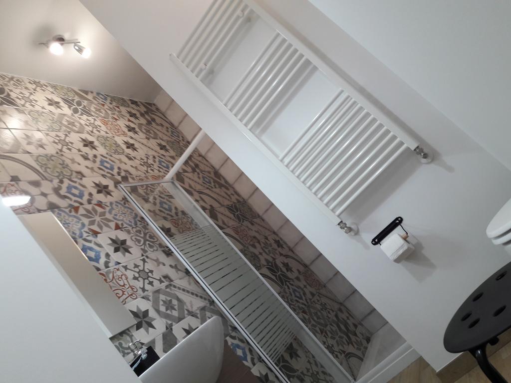 Testa O Croce Casa Vacanze มาเตรา ภายนอก รูปภาพ